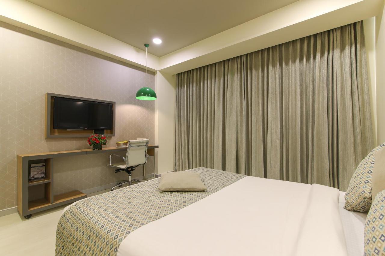 Icon Select By Bhagini Hotel Bangalore Exterior foto