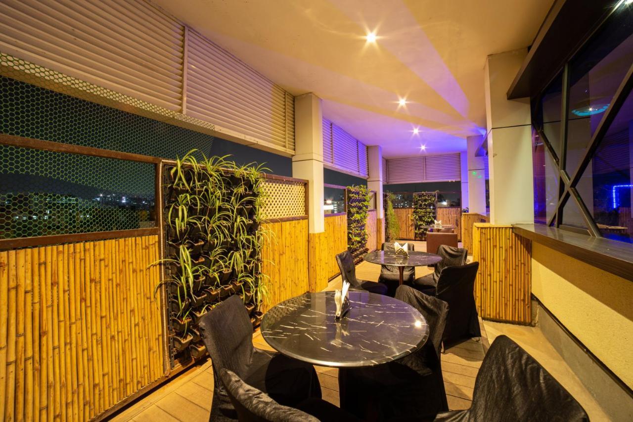 Icon Select By Bhagini Hotel Bangalore Exterior foto